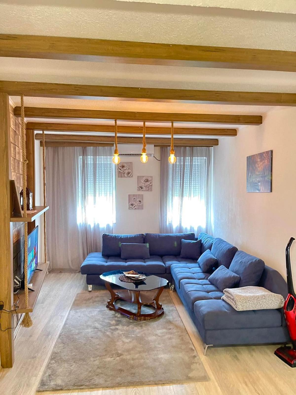 Nessi Apartment Prisztina Zewnętrze zdjęcie