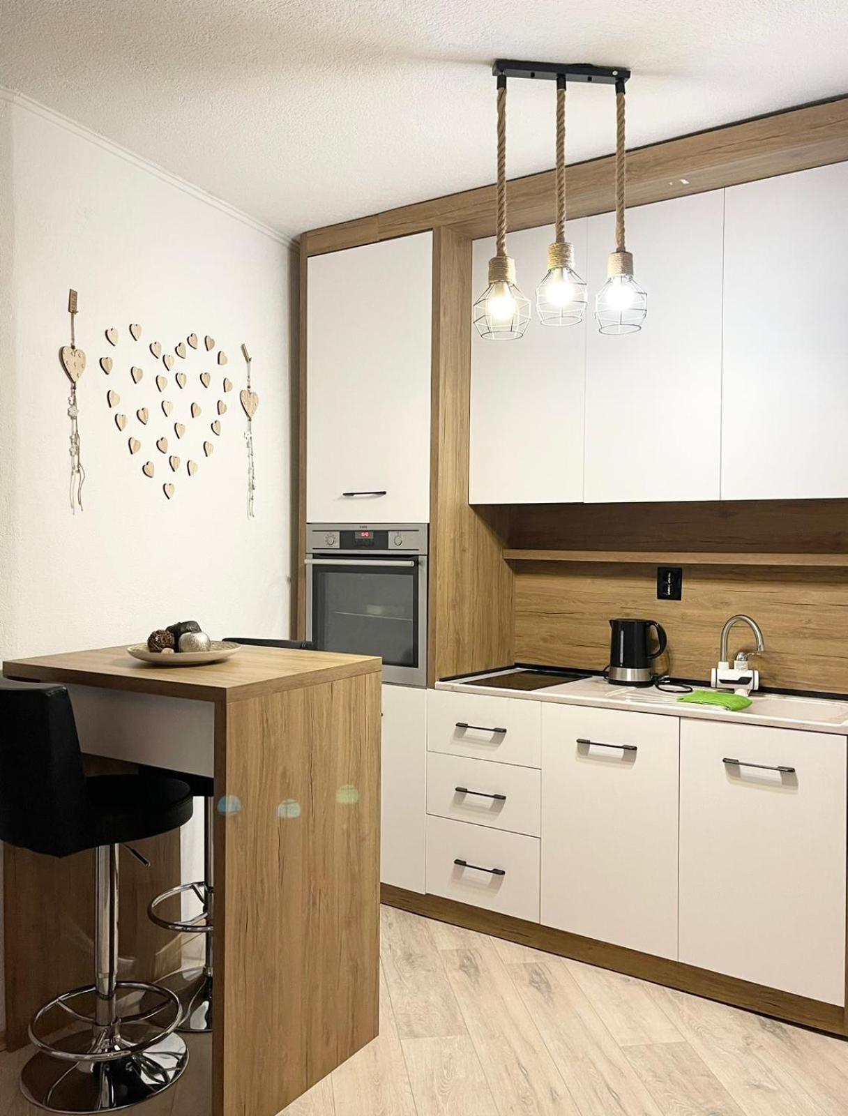 Nessi Apartment Prisztina Zewnętrze zdjęcie