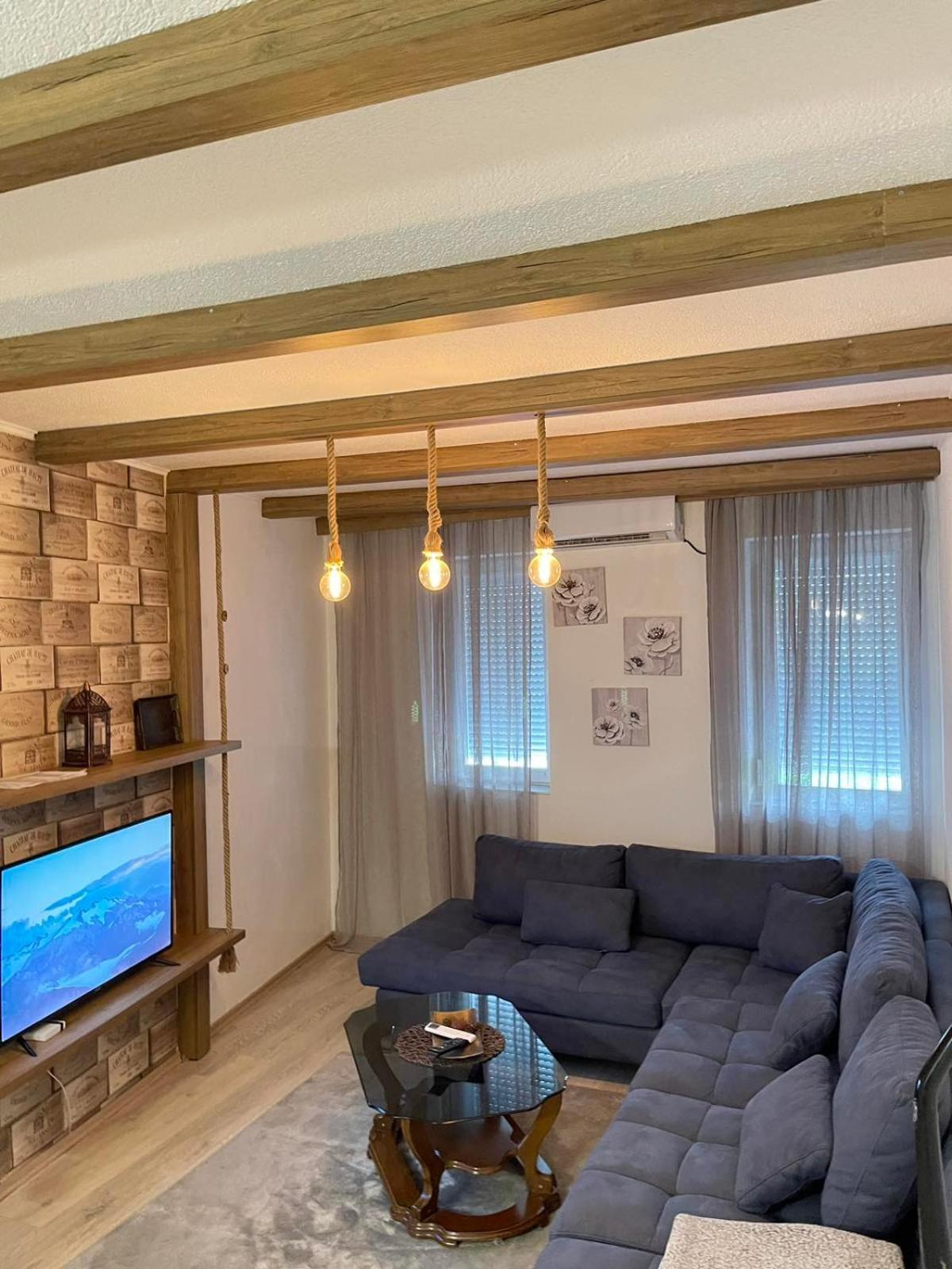 Nessi Apartment Prisztina Zewnętrze zdjęcie